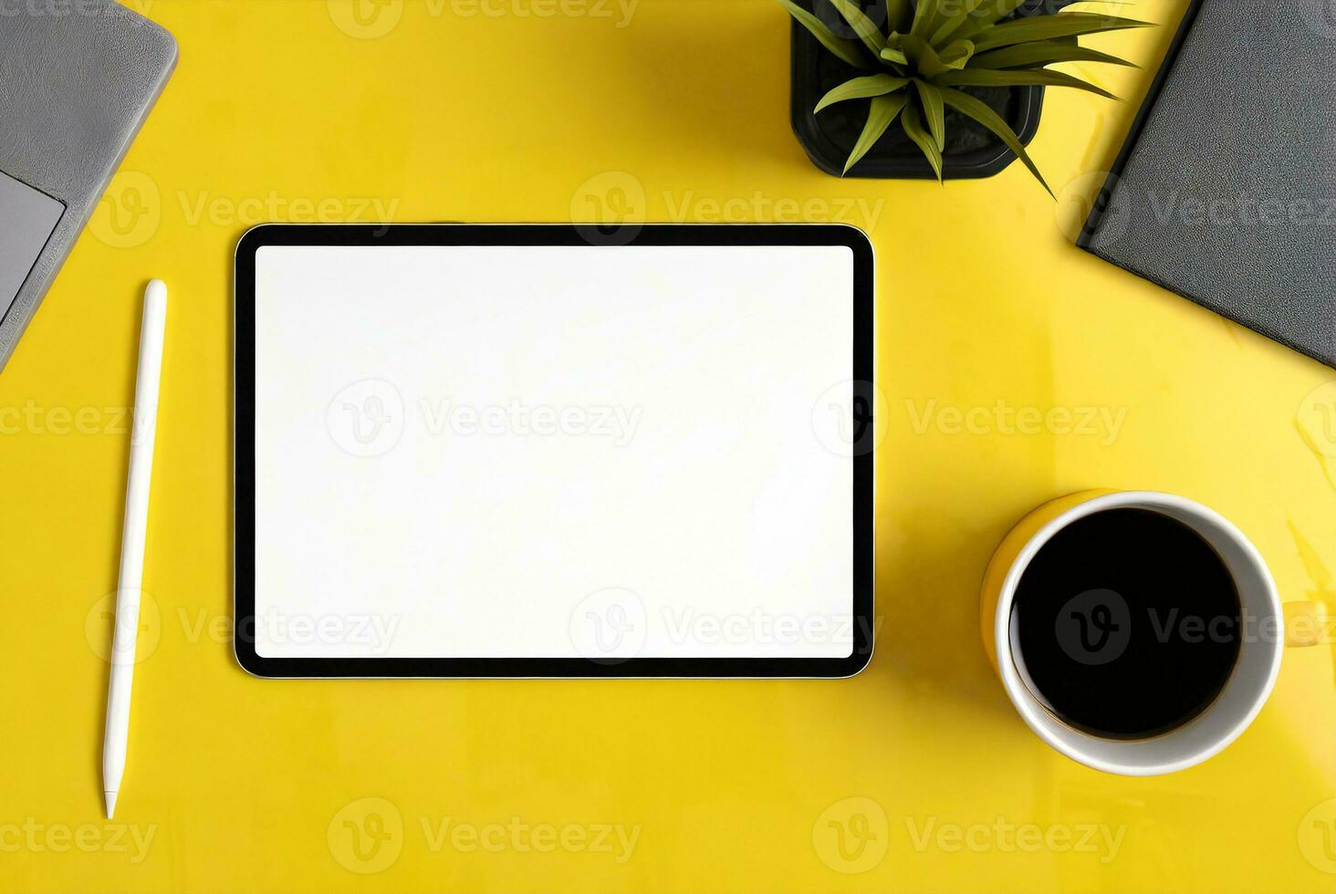 ai gerado topo Visão do uma amarelo trabalhos superfície com brincar tábua, plantar e café foto