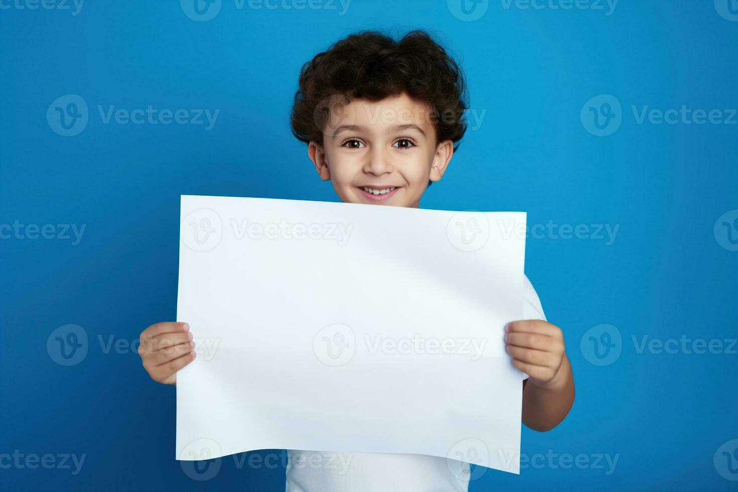 ai gerado pequeno Garoto segurando uma em branco branco Folha do papel foto