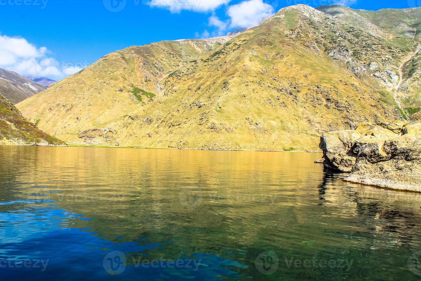 lindo lago lulusar foto