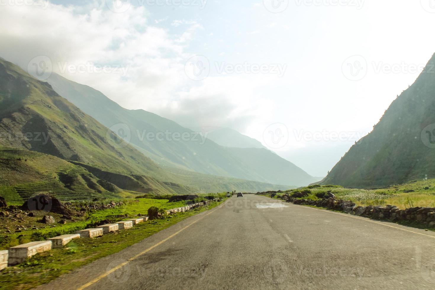 bela paisagem vista das montanhas foto