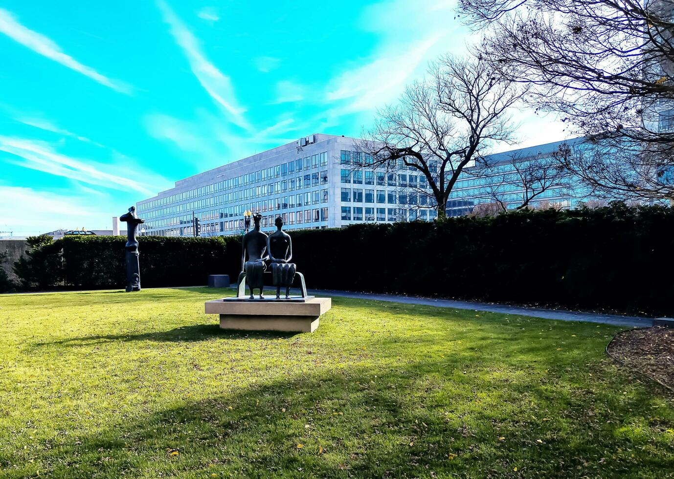 Washington CC, nos - 16.12.2023 escultura às a dentro a hirshhorn museu e escultura jardim em independência Avenida e sétimo rua sw foto