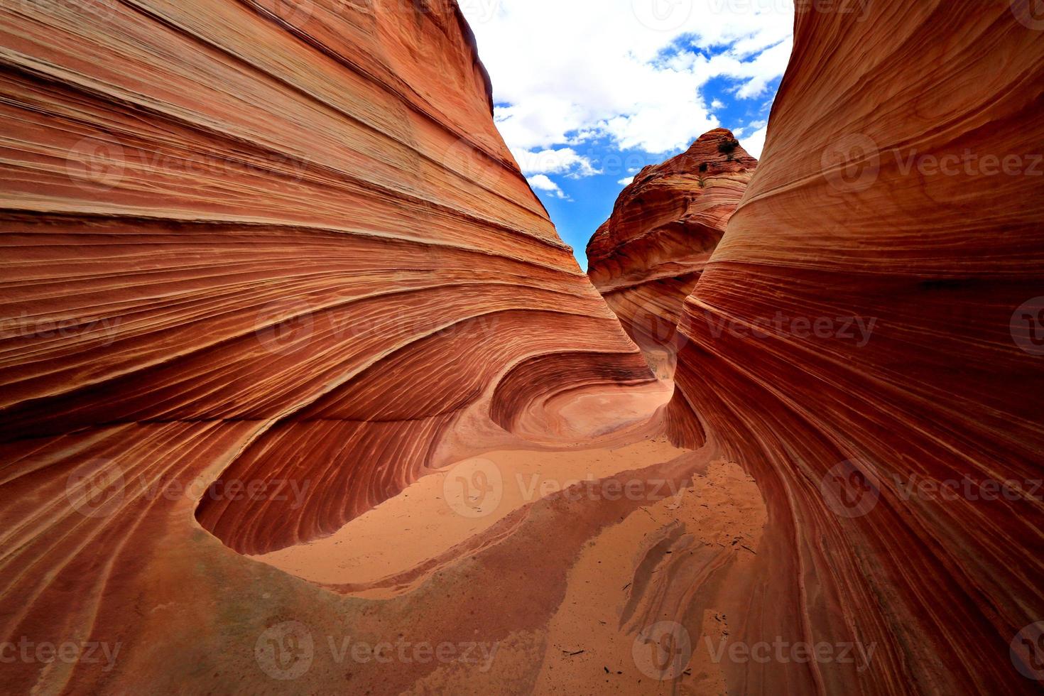 a formação de areia navajo das ondas no arizona eua foto