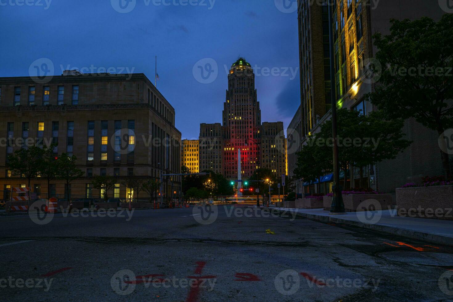 búfalo cidade às noite foto