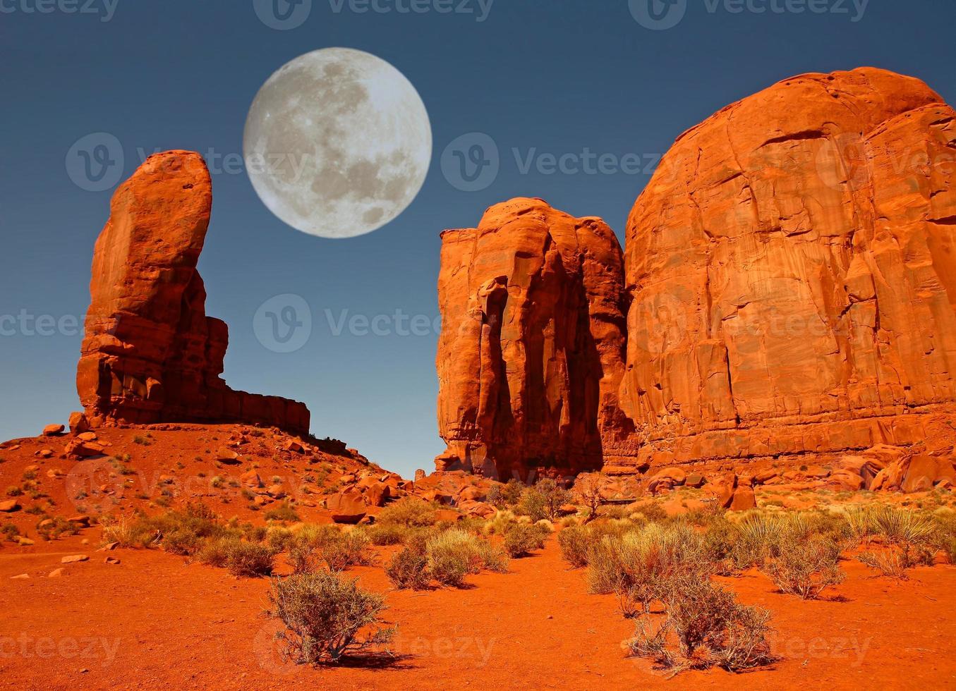 o monumento do polegar no monument Valley arizona foto