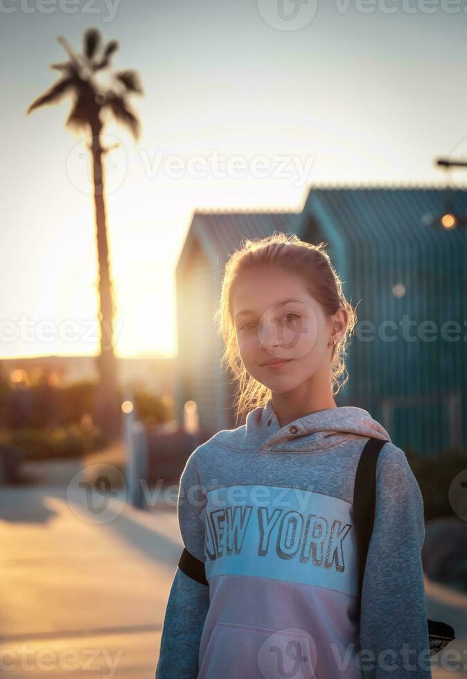 autêntico beleza do uma jovem modelo foto