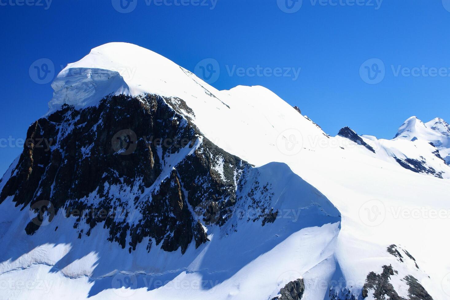 breithorn pico dentro suíço Alpes visto a partir de klein matterhorn foto