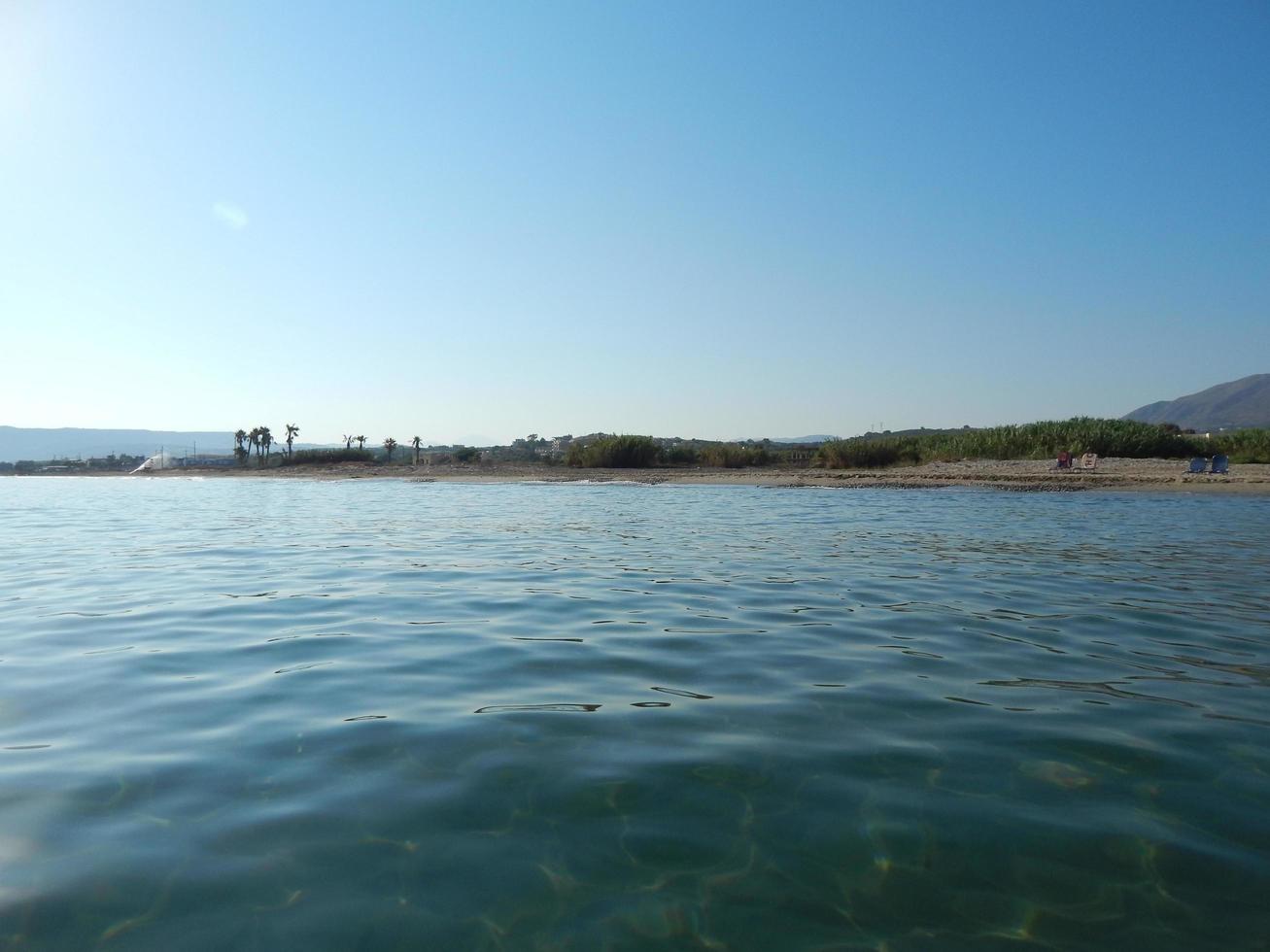 viajar na grécia, na ilha das montanhas de creta e no mar foto