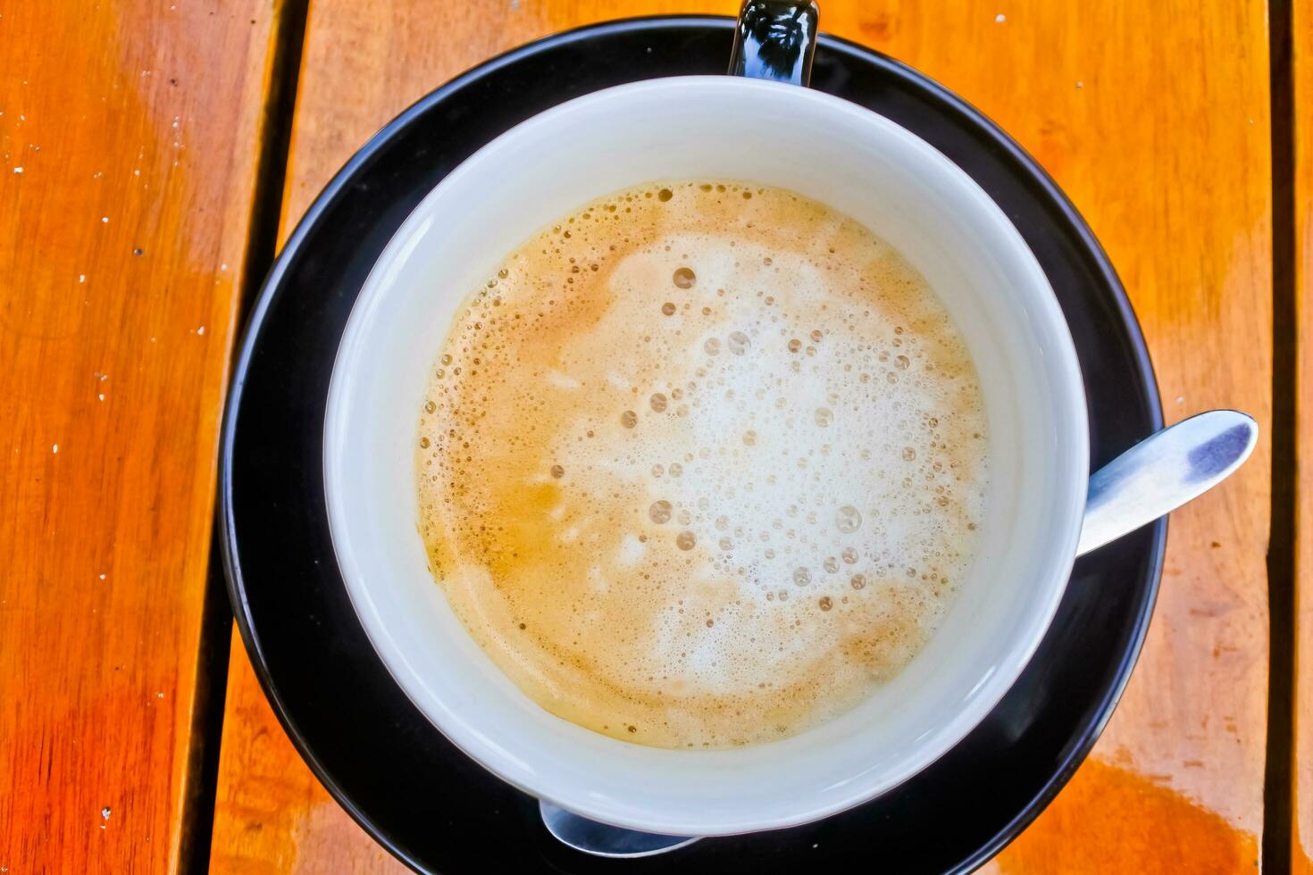 fechar acima Visão do uma copo do cappuccino café foto