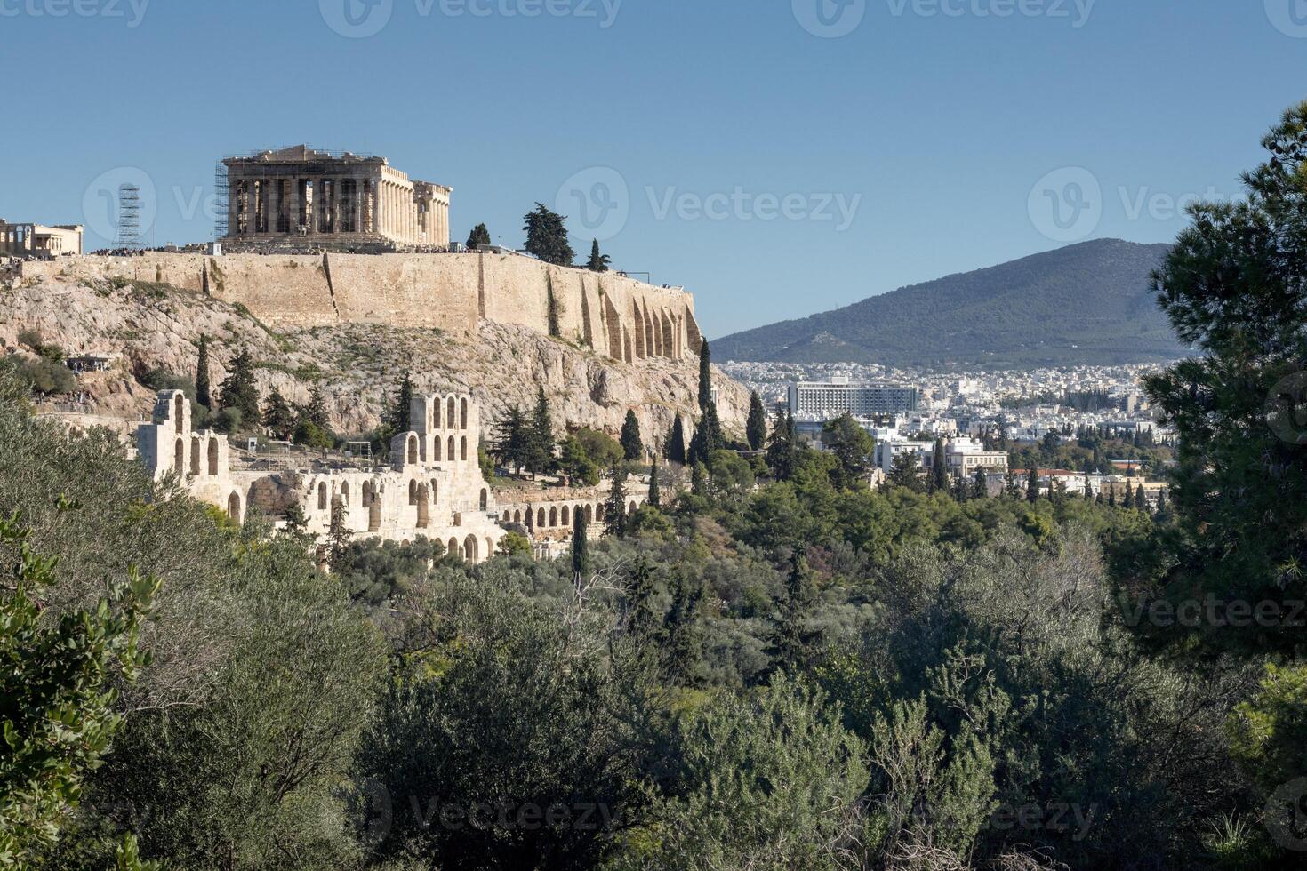 Visão do a acrópole e partenon a partir de philopappos Colina dentro Atenas, Grécia foto