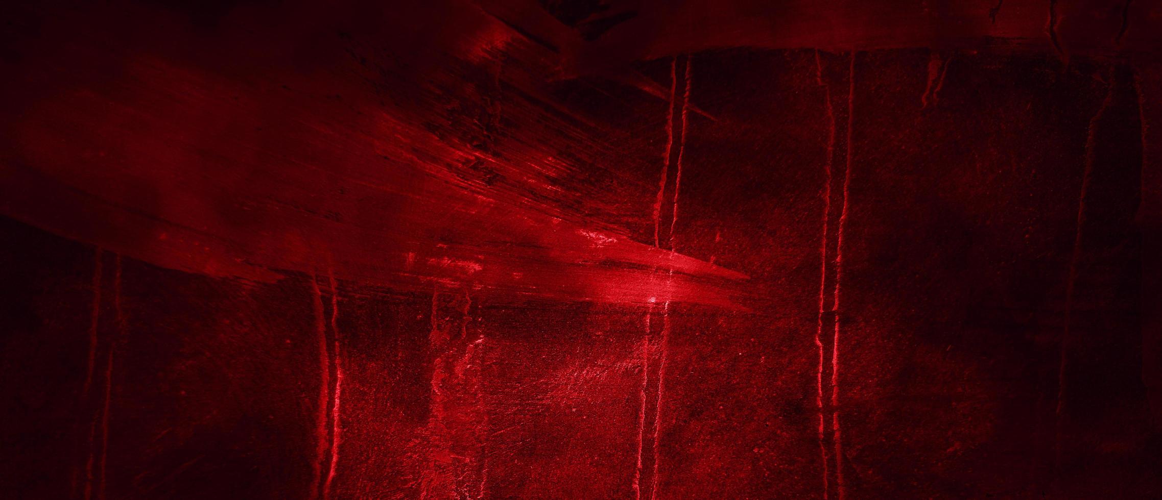 fundo de terror vermelho e preto assustador. concreto grunge vermelho escuro foto