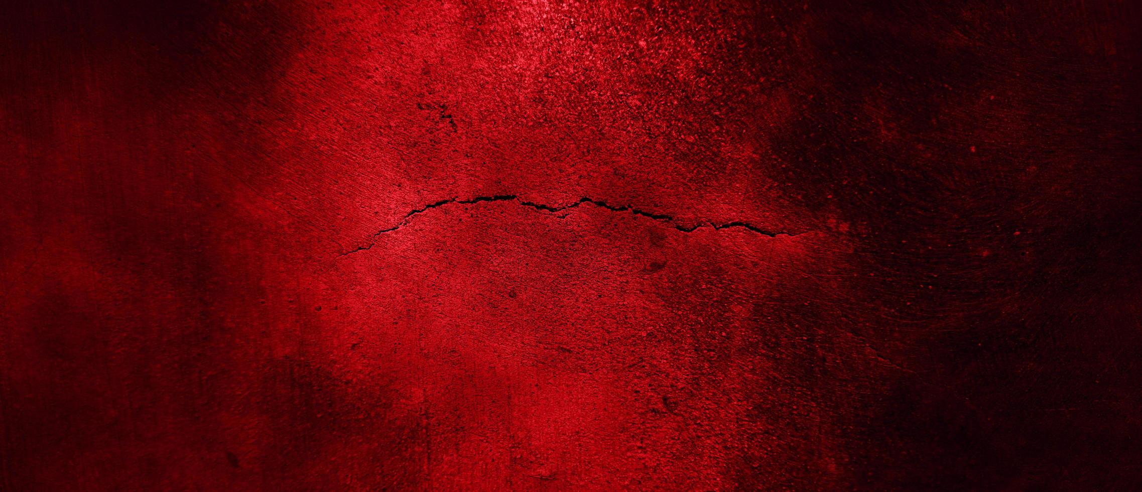 fundo de terror vermelho e preto assustador. concreto grunge vermelho escuro foto