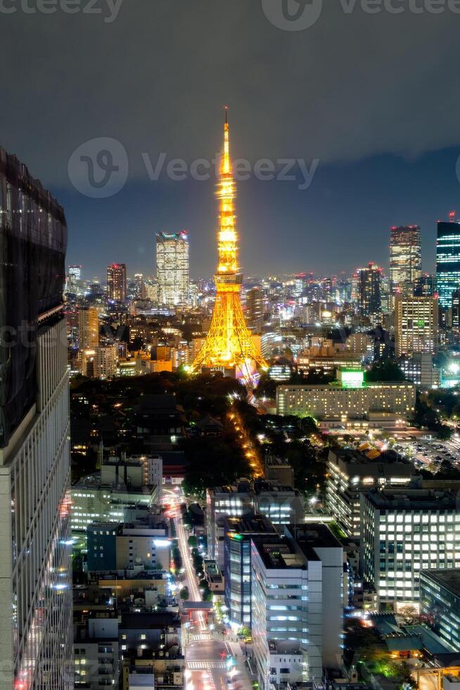 Tóquio torre dentro Tóquio cidade ponto de referência do Japão foto