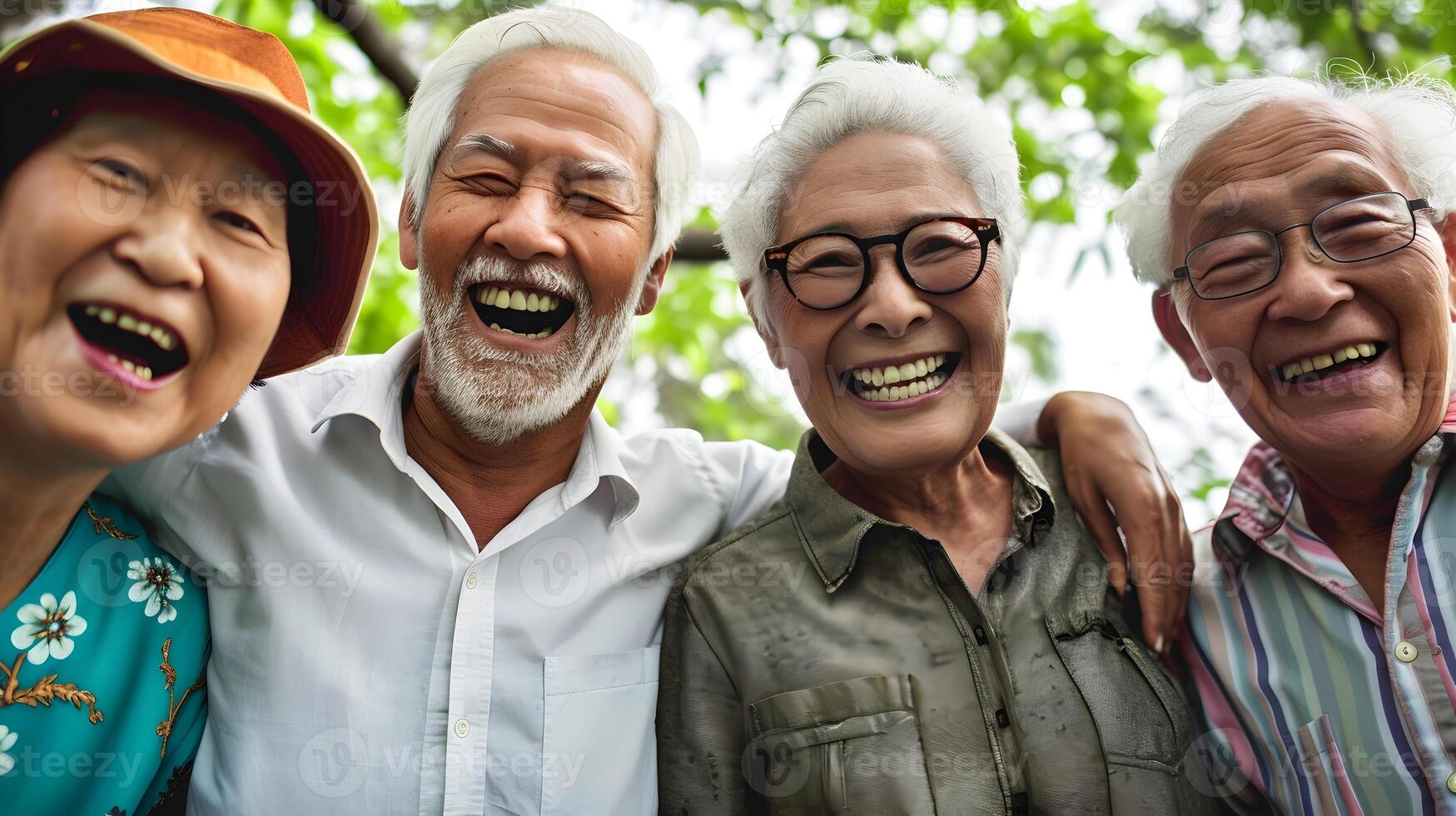ai gerado anciãos a comemorar diversidade juntos dentro aposentadoria foto