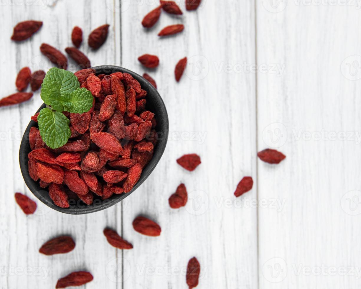 bagas vermelhas secas de goji para uma dieta saudável. foto