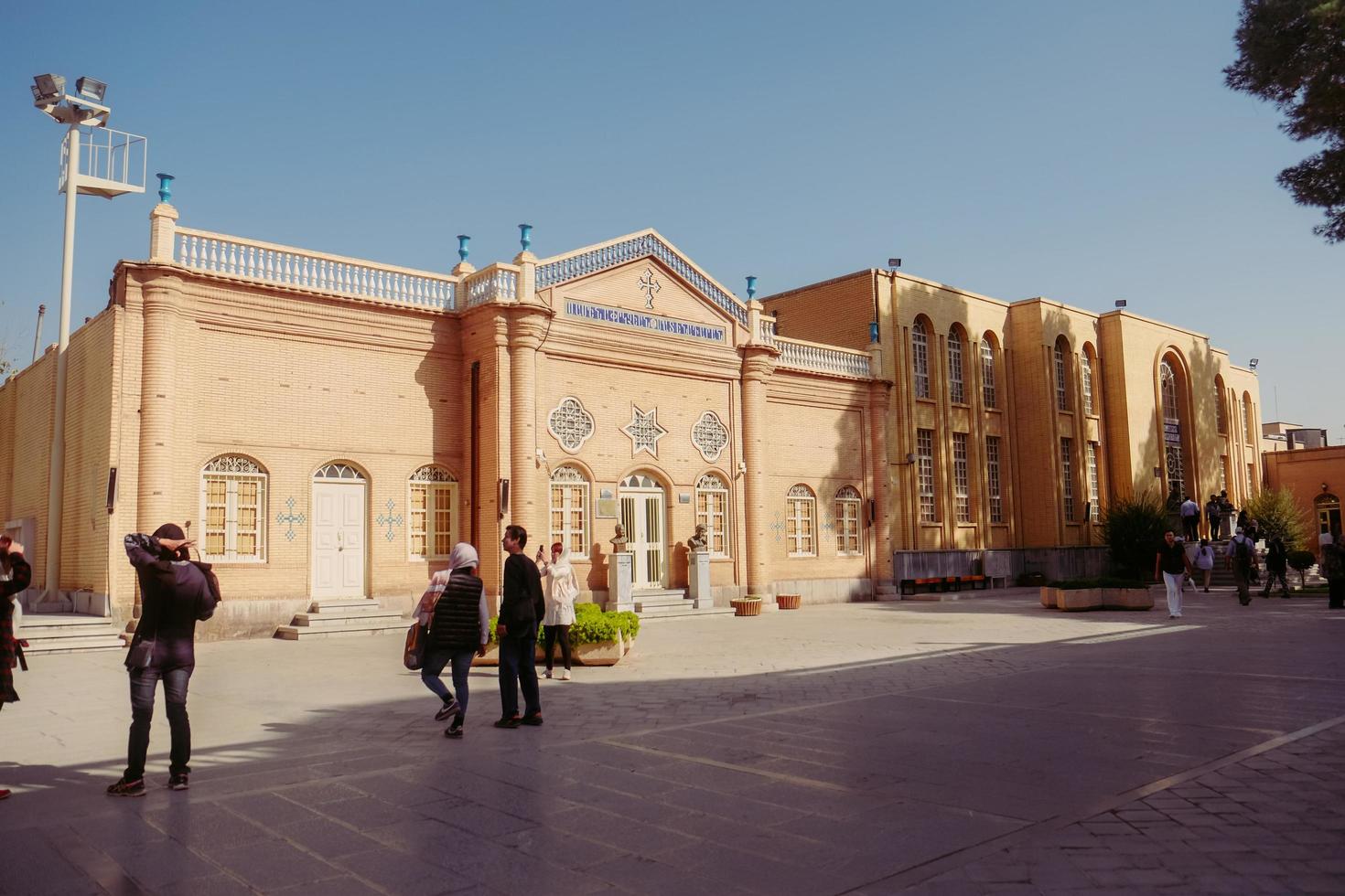 nova julfa isfahan, irã, 2016 - edifício do museu khachatur kesaratsi, perto da catedral do santo salvador armênio. foto