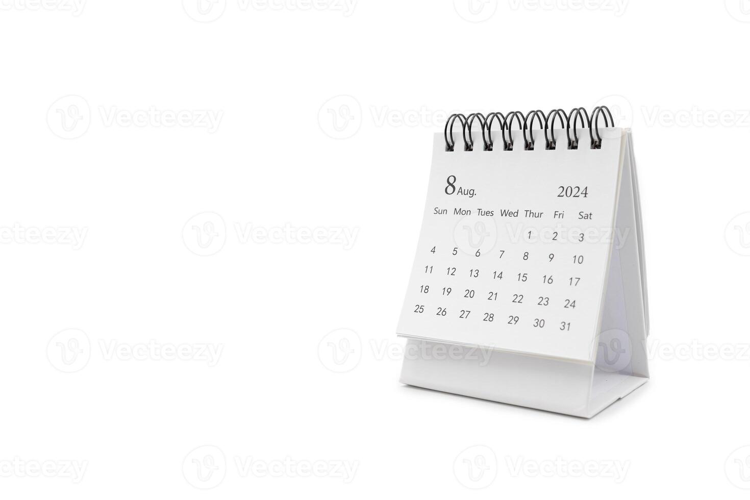 simples escrivaninha calendário para agosto 2024 isolado em branco fundo. calendário conceito com cópia de espaço. foto