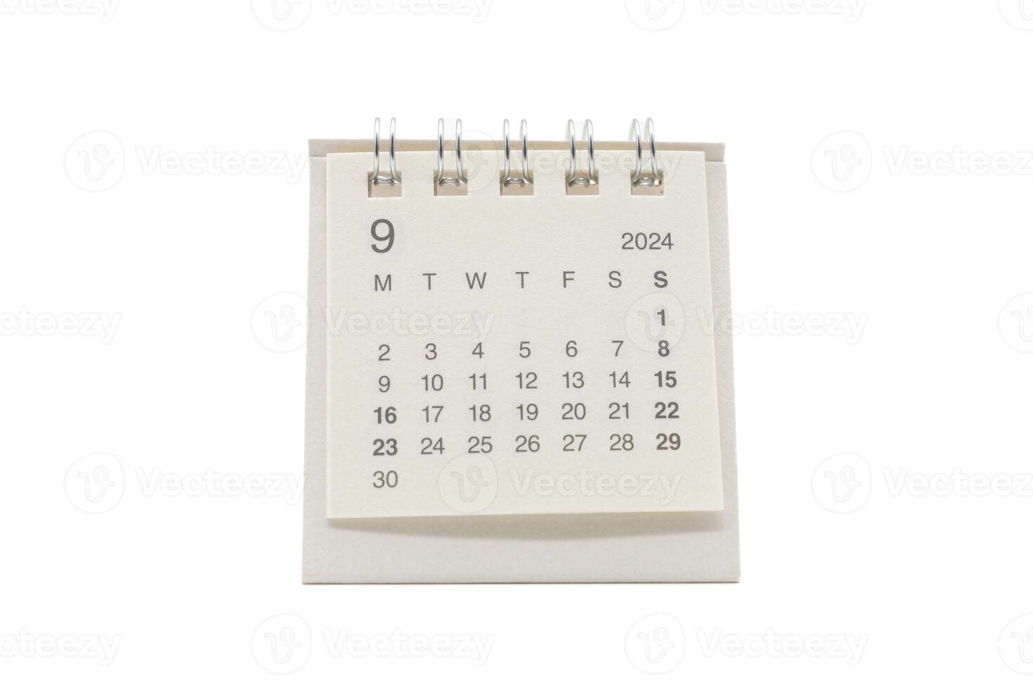 simples escrivaninha calendário para setembro 2024 isolado em branco fundo. calendário conceito com cópia de espaço. recorte caminho. foto