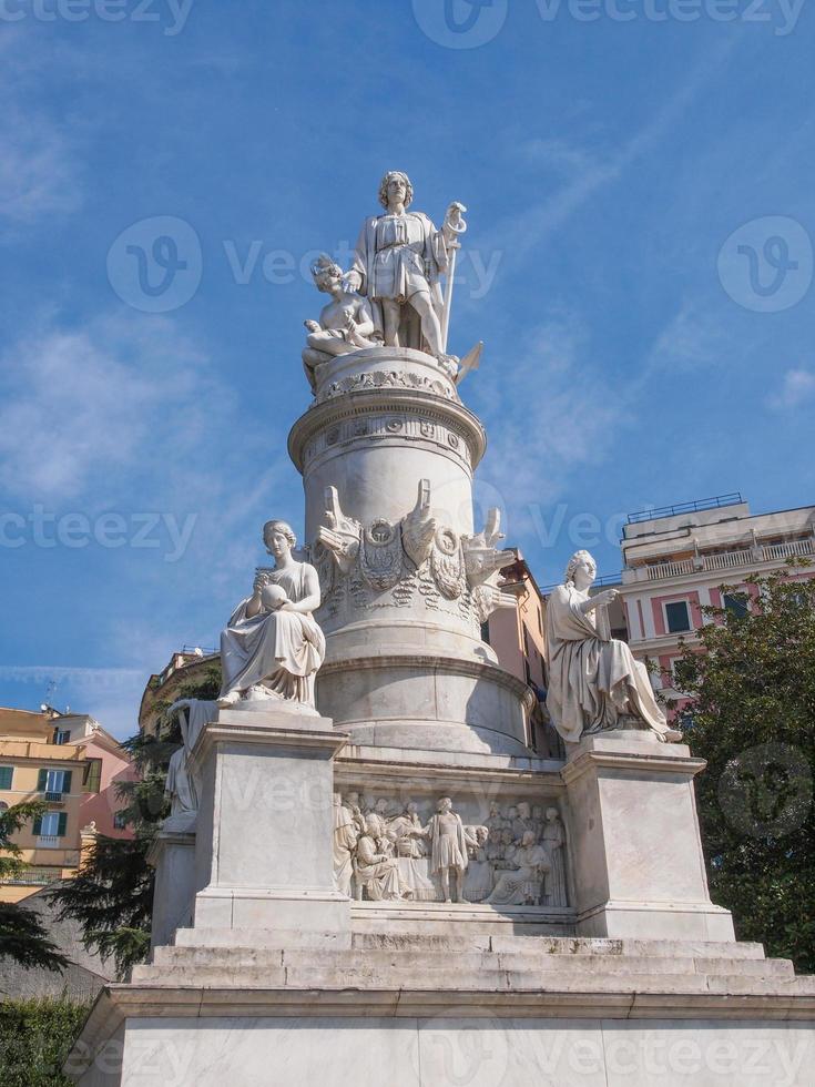 monumento columbus em genoa foto