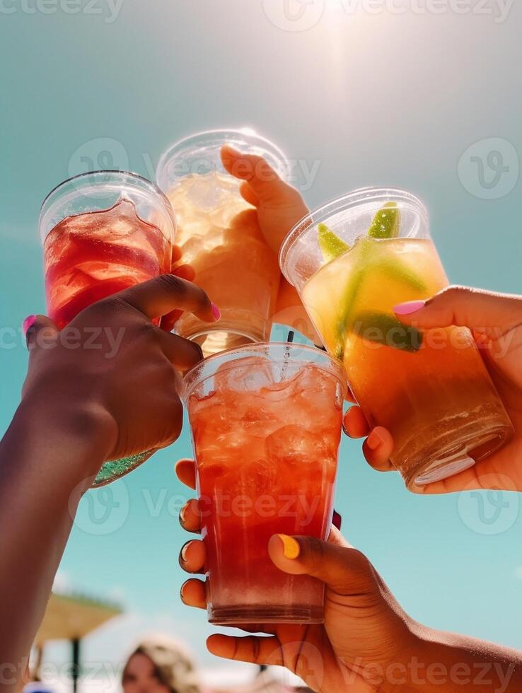 ai generativo feliz jovem pessoas brindar Mojito bebidas às de praia coquetel Barra multirracial amigos tendo Diversão juntos bebendo em feliz hora às aberto ar bar restaurante juventude e horário de verão vigarista foto