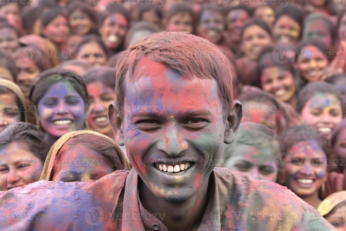 ai gerado sorridente homem com denso multidão do feliz pessoas atrás, colori feliz rostos com vibrante cores durante a celebração do a holi festival dentro Índia. neural rede gerado imagem foto