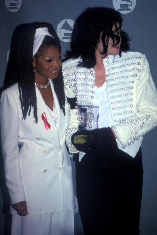 Janet jackson Michael jackson às a 35º vovó prêmios às a santuário auditório dentro los anjos, ca em fevereiro 24, 1993 2009 foto