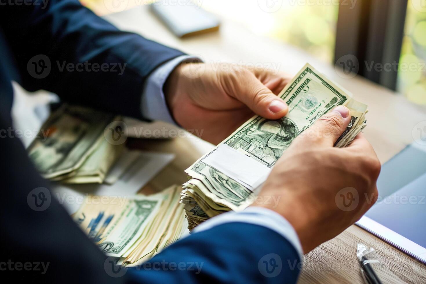 ai gerado fechar acima mão. o negócio homem contando dinheiro dólar em escrivaninha. empréstimos - pessoal financeiro seguro estilo de vida real Estado. foto