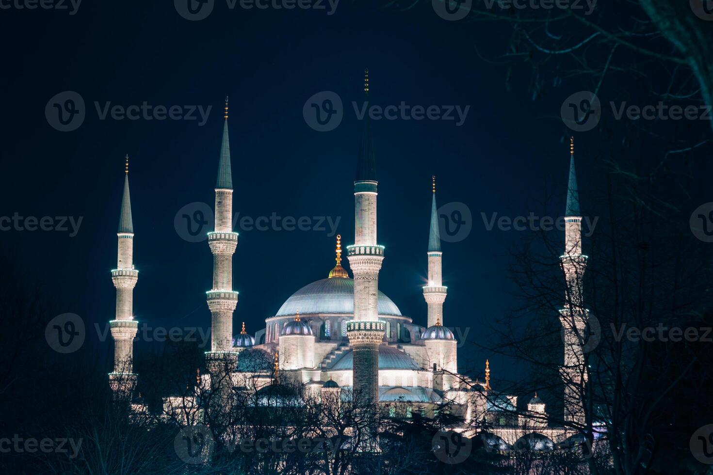 a azul mesquita ou Sultanahmet camii às noite. Ramadã ou islâmico fundo foto