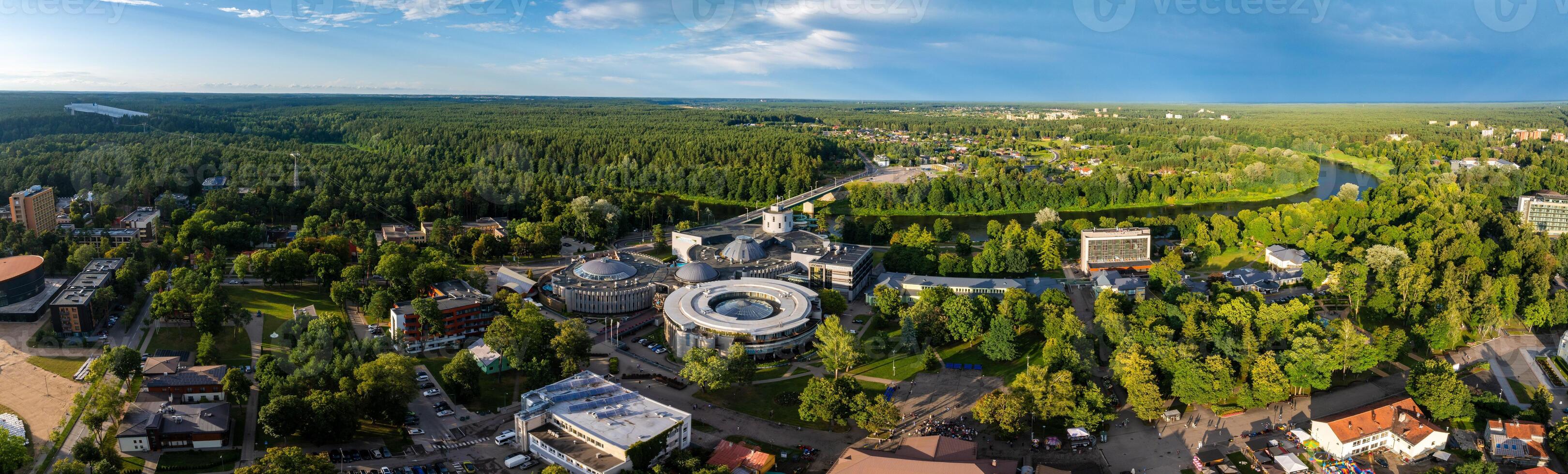 aéreo panorâmico Visão do lituano recorrer druskininkai foto