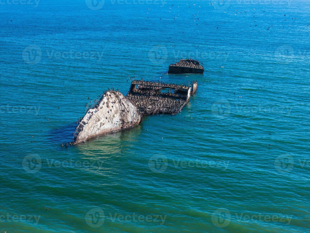 velho petroleiro navio destruir perto a costa do Califórnia, EUA. foto