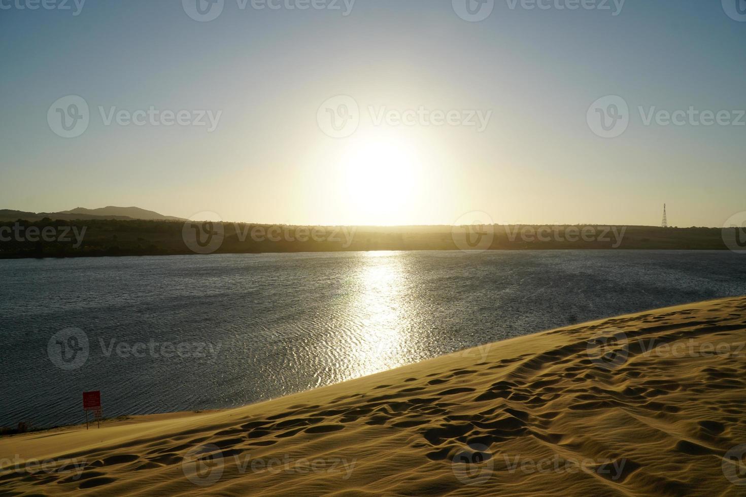 linda terra seca foto