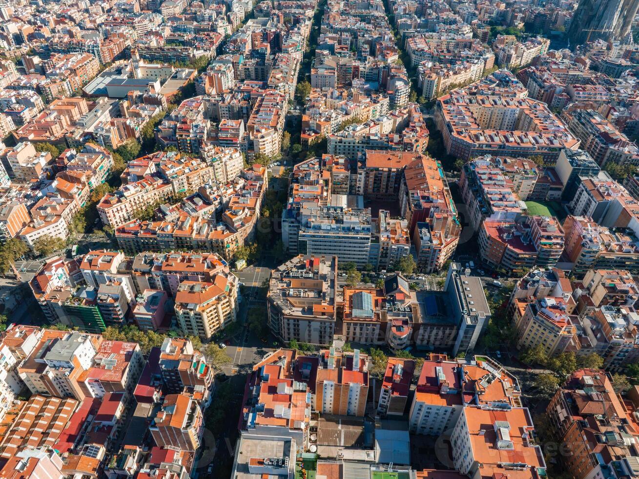 aéreo Visão do Barcelona cidade Horizonte. foto