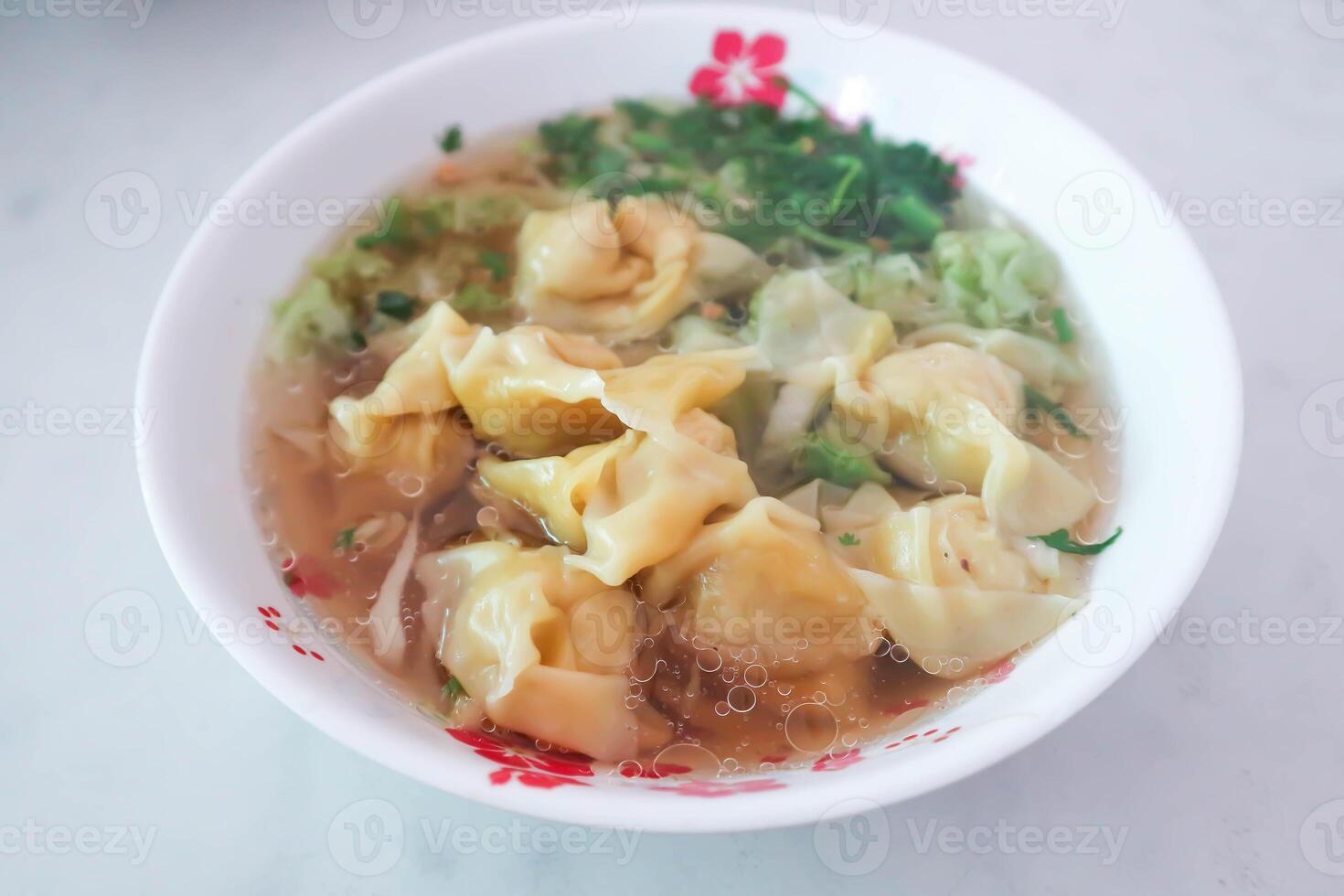 wonton, Wonton Macarrão ou ovo Macarrão foto