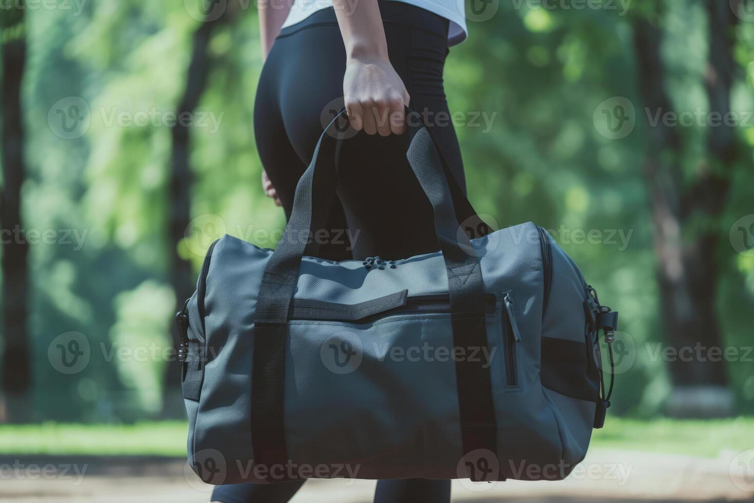 ai gerado fêmea atleta carregando Academia saco para exercite-se foto
