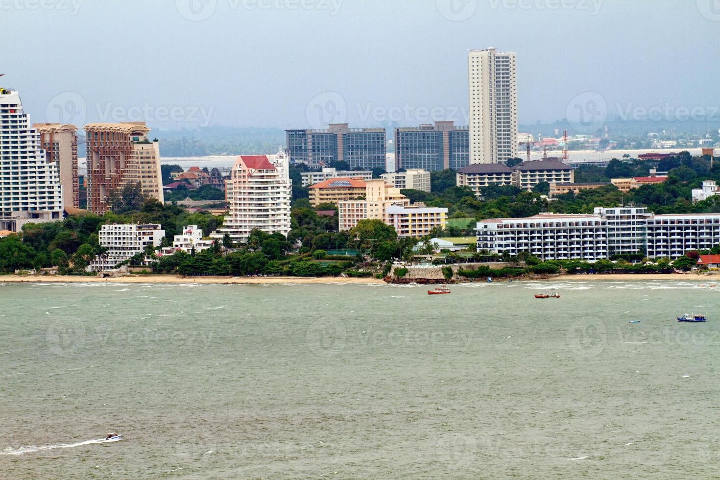 Pattaya - setembro 10 cidade de Pattaya pássaros Visão setembro 10, 2011 dentro Pattaya a pássaro olho Visão do Pattaya cidade, Tailândia foto