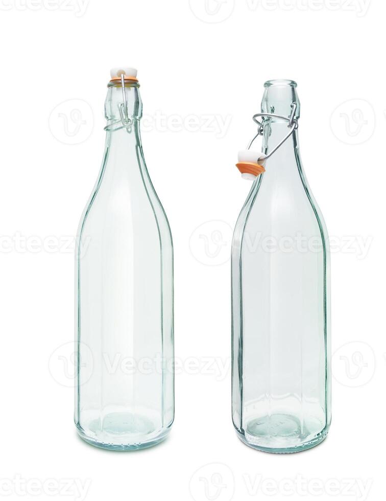 esvaziar vintage garrafa isolado em branco fundo foto