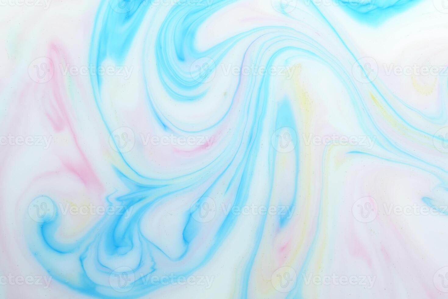 fundo com multicolorido veias leitoso branco fundo. textura do mármore. foto