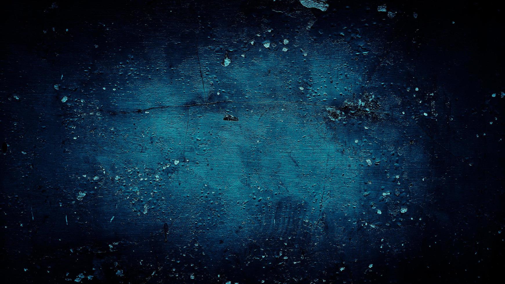 fundo grunge azul escuro da velha parede foto