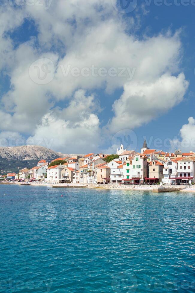 popular turista recorrer do baska em krk ilha, adriático mar, croácia foto