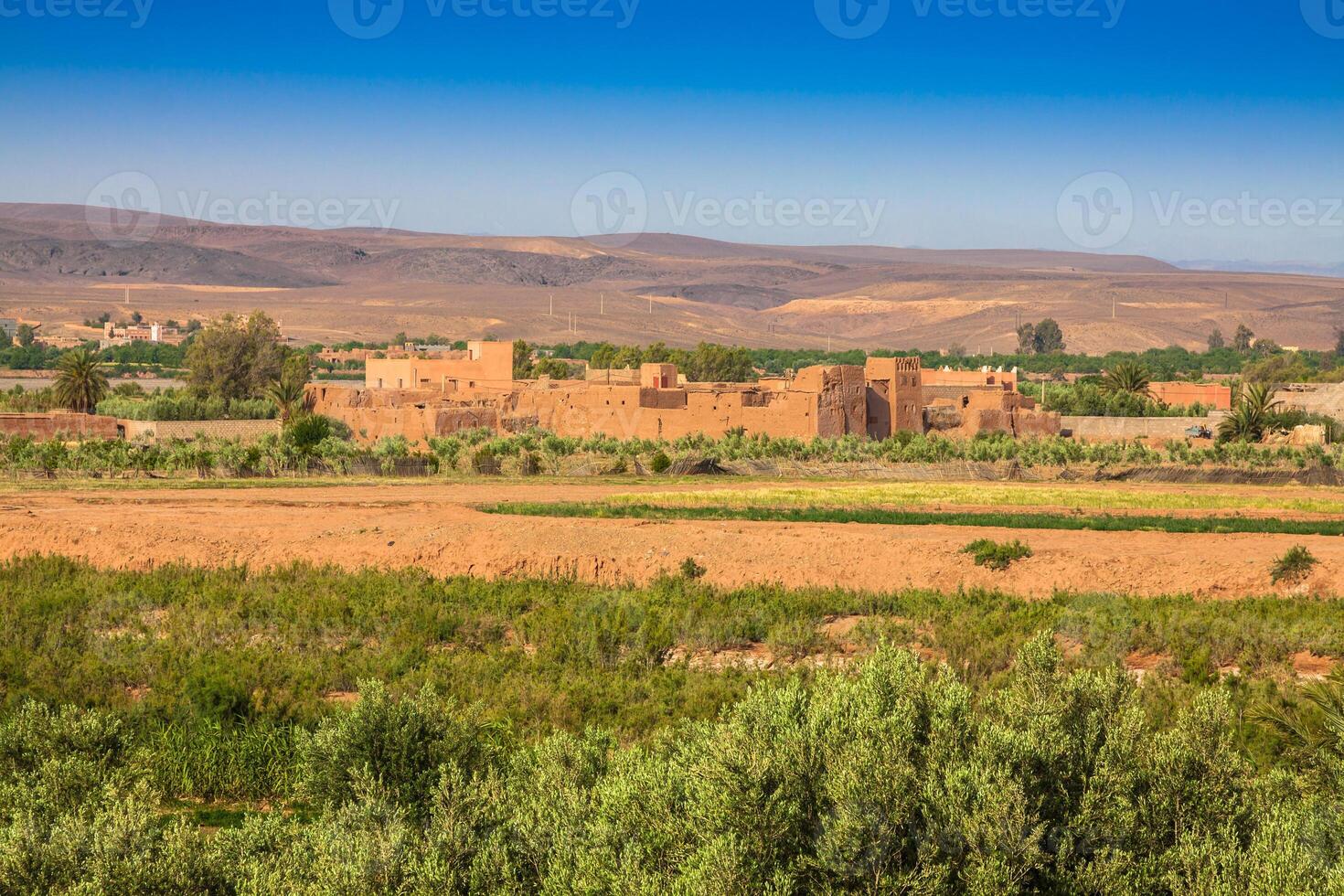 Vila dentro a ouarzazate, Marrocos, África foto