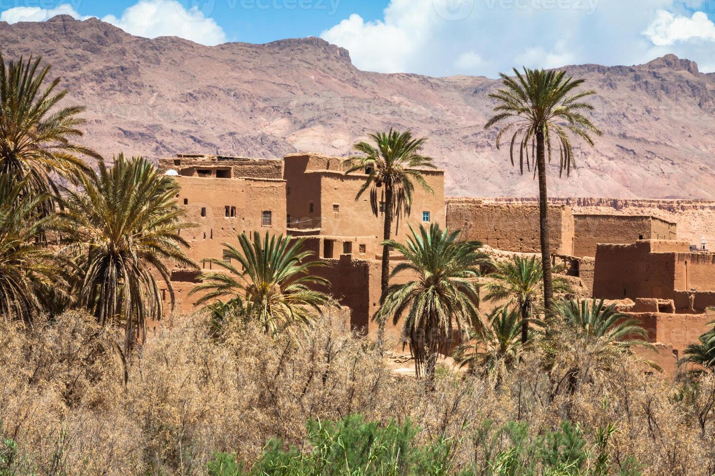 tinerhir Vila perto georges todra às Marrocos foto