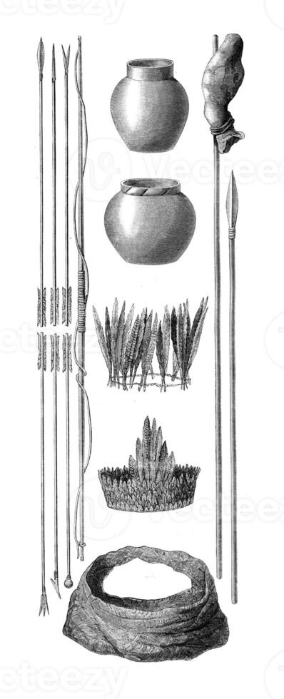 armas, cerâmica, implementos, instrumento e artigos de higiene pessoal para usar Siriris, vintage gravação foto