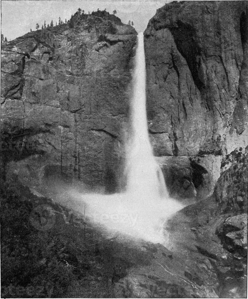 cascata dentro a yosemite vale, vintage gravação. foto