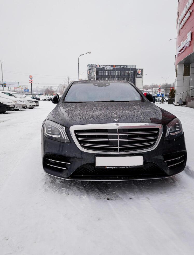 Minsk, bielorrússia, marcha 4, 2024 - mercedes-benz s 350d foto