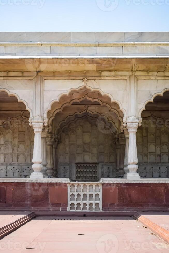 arquitetônico detalhes do lal qila - vermelho forte situado dentro velho Délhi, Índia, Visão dentro Délhi vermelho forte a famoso indiano marcos foto