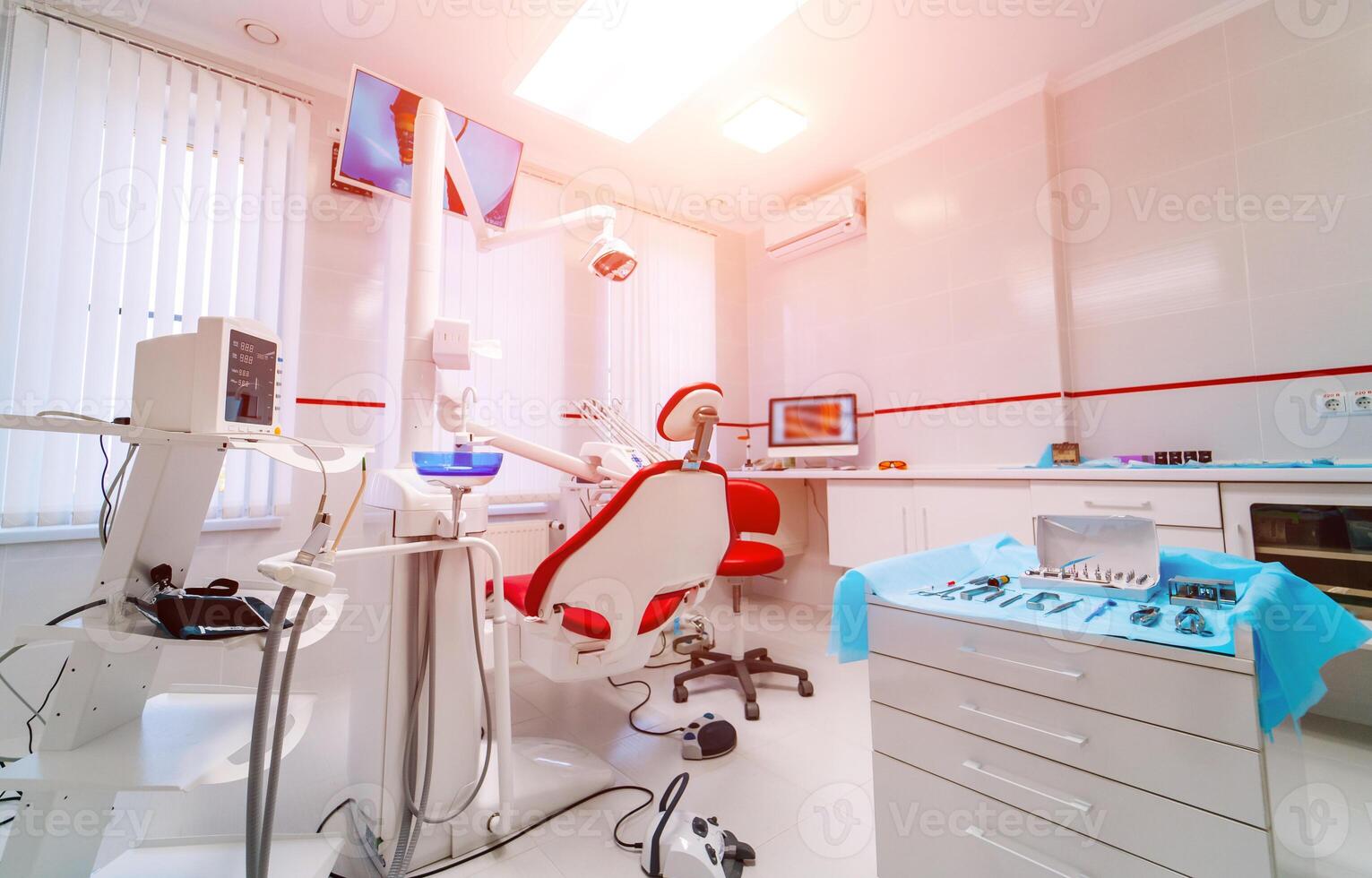 marca Novo médico escritório. avançado dentista quarto com profissional equipamento. Oi tecnologia médico clínica. dentista clínica. moderno dental escritório interior. foto