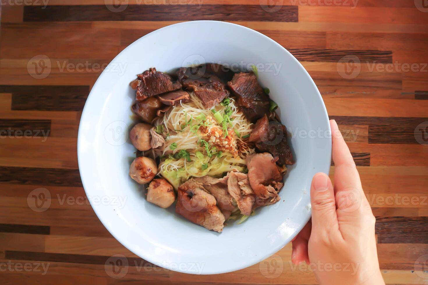 carne Macarrão, chinês Macarrão ou Macarrão sem sopa foto