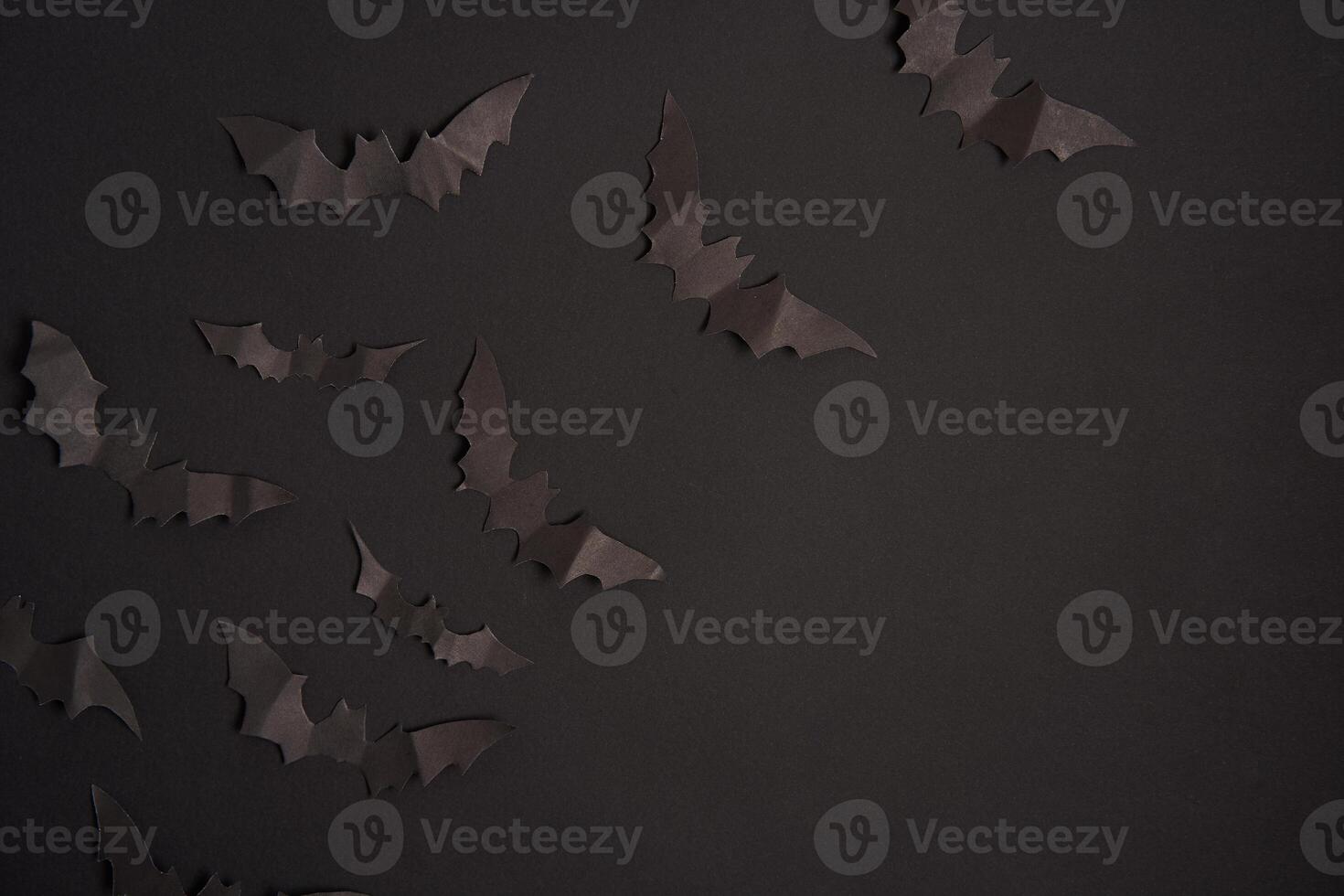 dia das Bruxas decoração conceito Preto papel morcegos Preto cartão fundo foto