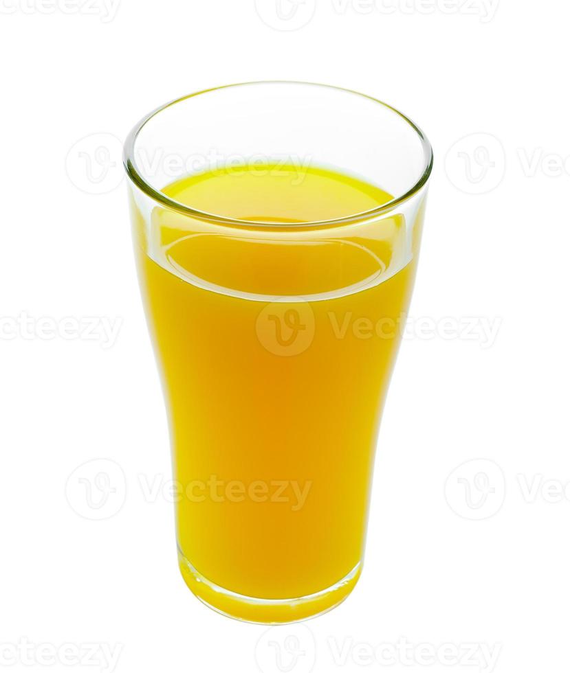 copo cheio de suco de laranja isolado no fundo branco foto