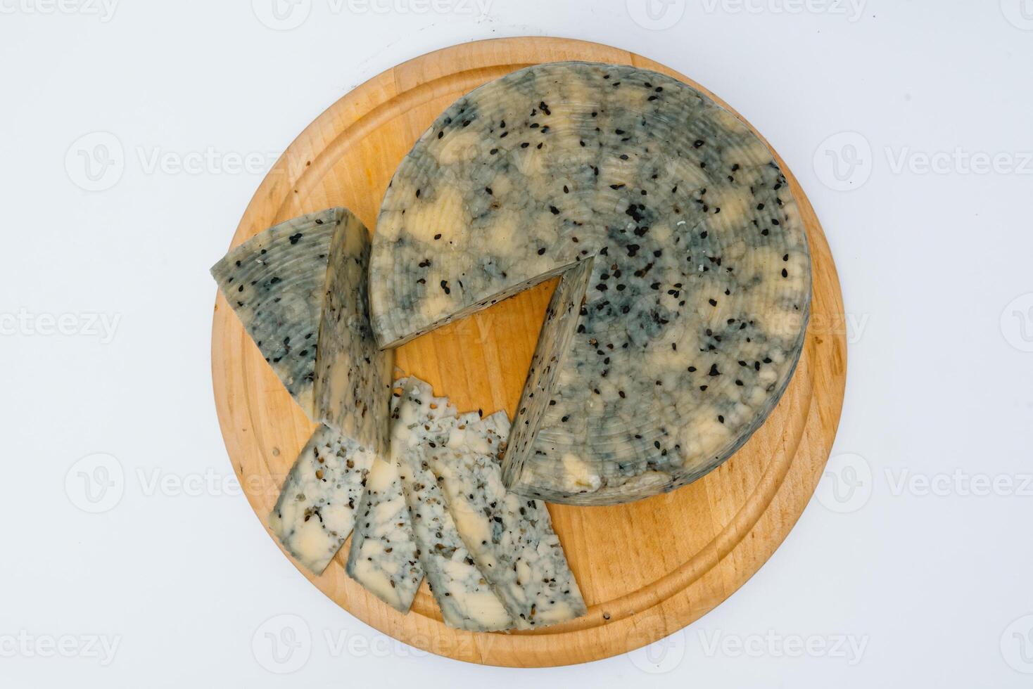 isolado Holanda gouda queijo em uma branco fundo foto
