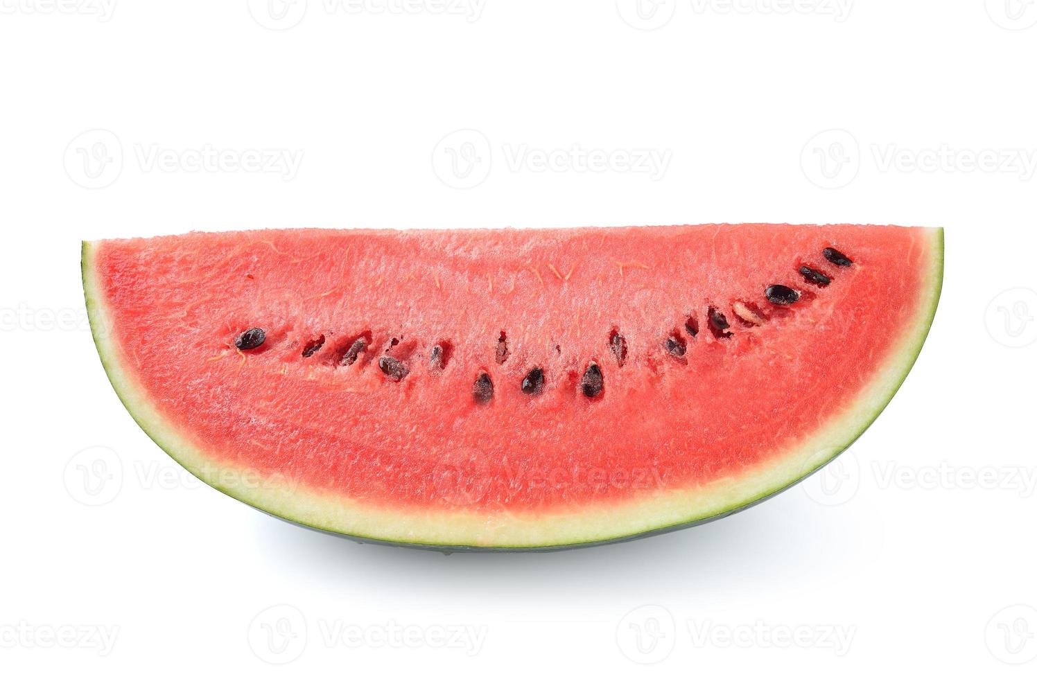 fatia de melancia no fundo branco foto